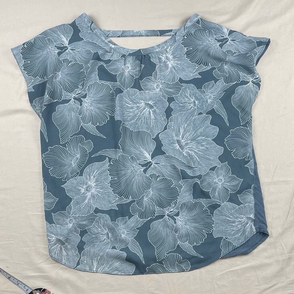 LOFT Blue Floral Short Sleeve Blouse